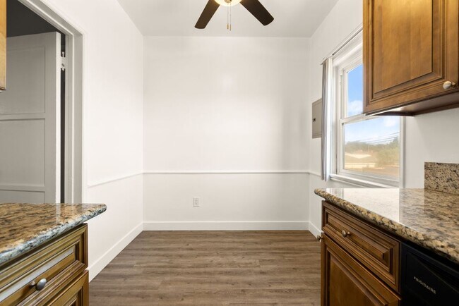 Photo - Baldwin Manor and Windsor Manor Apartments