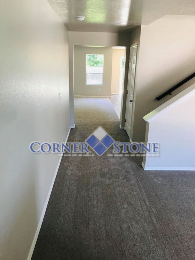 Photo - Spacious Home Canterbury Commons!