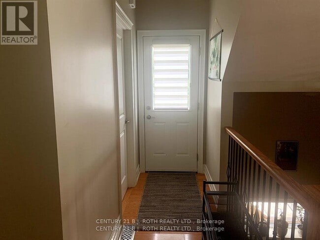 Photo - 9 Greenwood Forest Rd