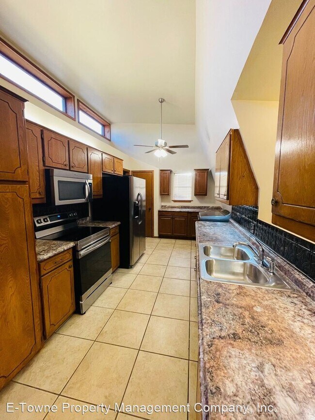 Photo - 3 br, 2 bath House - 5722 Fountainhead