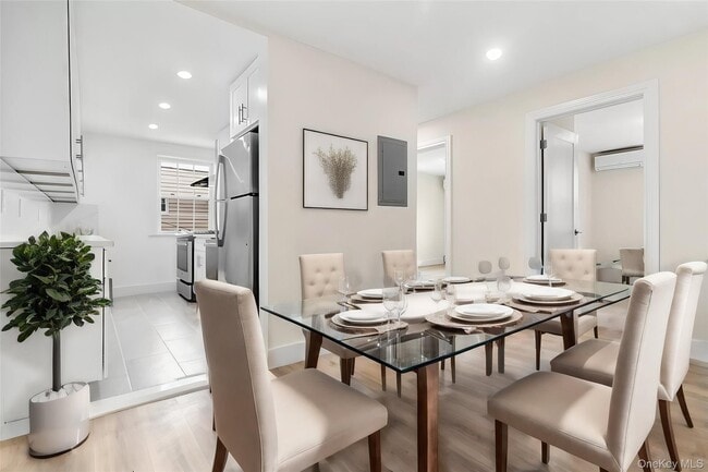 Photo - 20-44-44 23rd St Unit 2