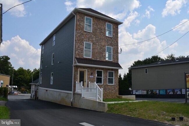 Photo - 7631 Ridge Ave