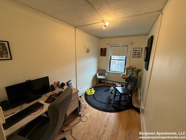 Photo - 94 W Cedar St Unit 2