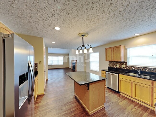Photo - 8135 Arbor Rose Way
