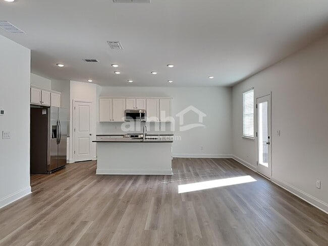 Photo - 1395 Soapstone Rd