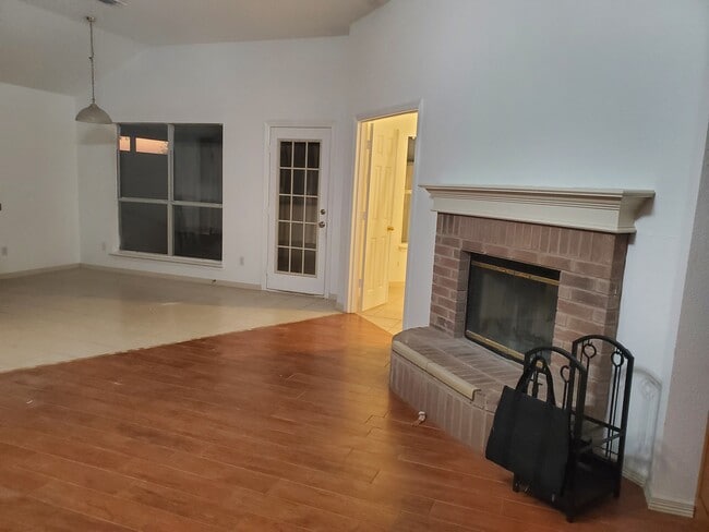 Photo - 6812 Coldwater Canyon Rd