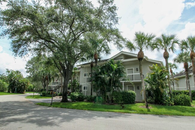 Apartments For Rent In Wellington Fl With Luxury Amenities Photo 11863 Wimbledon Circle 414 415 Unit