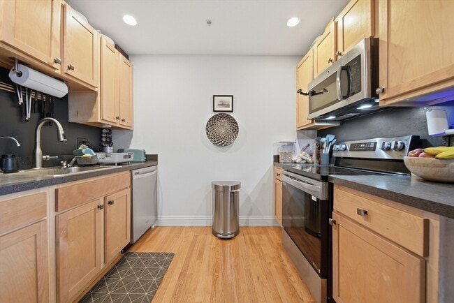 Photo - 220 Spencer Ave Unit 104