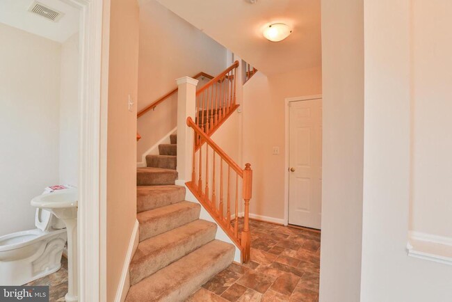 Photo - 574 Eisenhower Dr Townhome