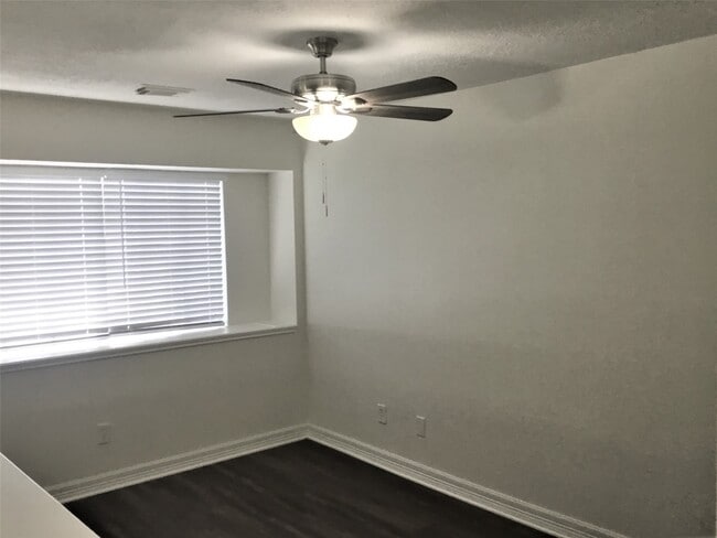 Building Photo - 9151 Autumn Harvest Dr