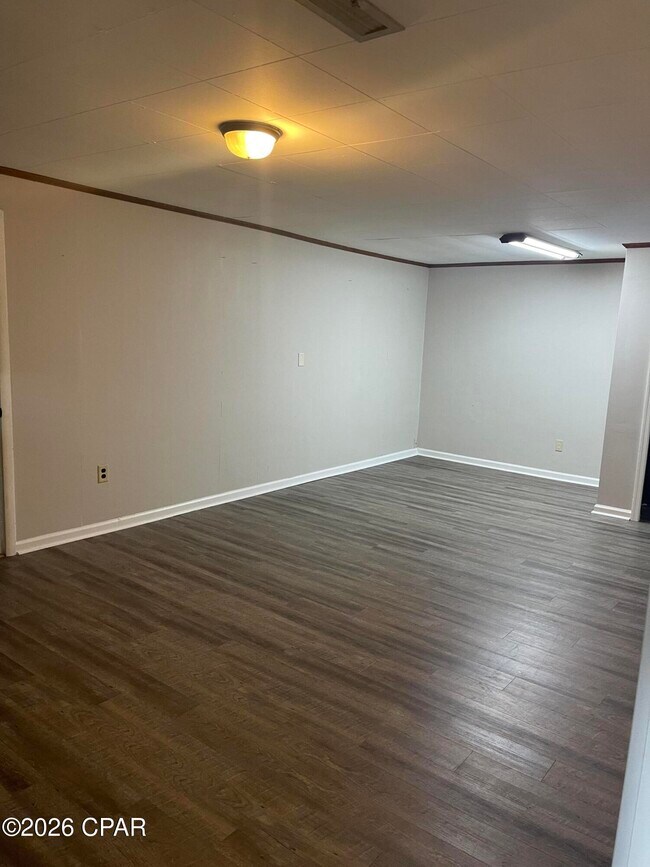 Photo - 1113 McKenzie Ave Unit B