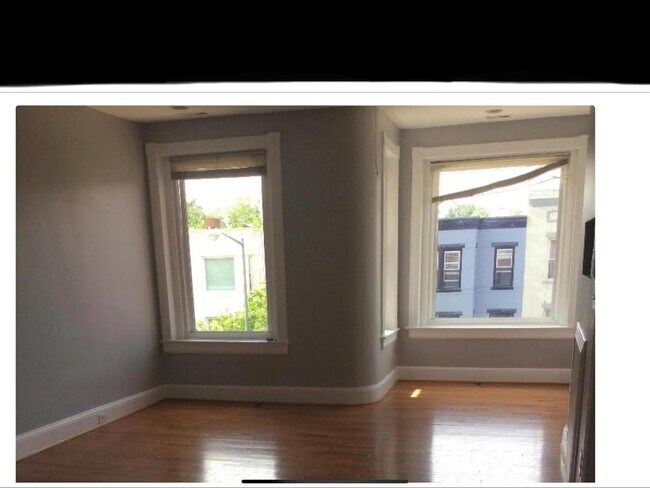 Photo - 1715 1st St NW
