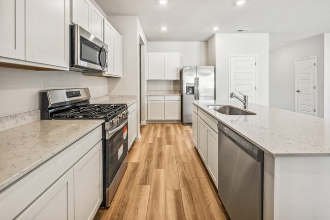 Photo - 3327 Steadman St