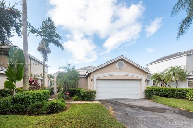 Building Photo - 2917 Myrtle Oak Cir