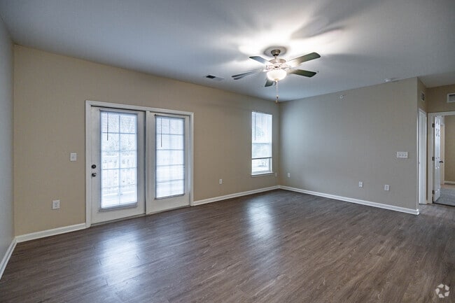 3BR, 2BA - 1,349SF- Living Room - Montgomery Commons