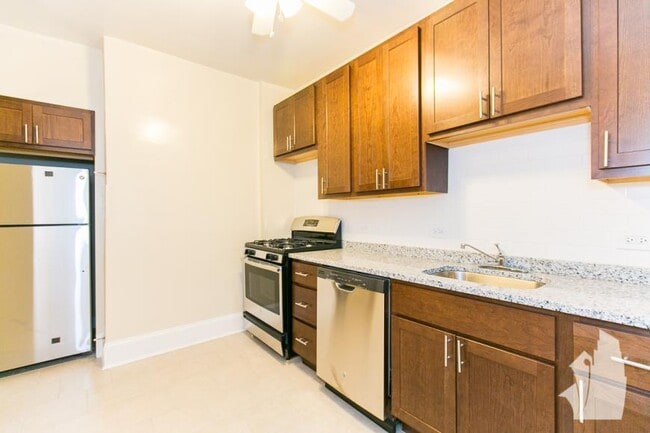 Photo - 2 bedroom in Chicago IL 60613