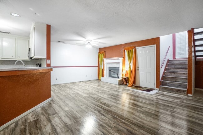 Photo - 50 Evanston St Unidad 3