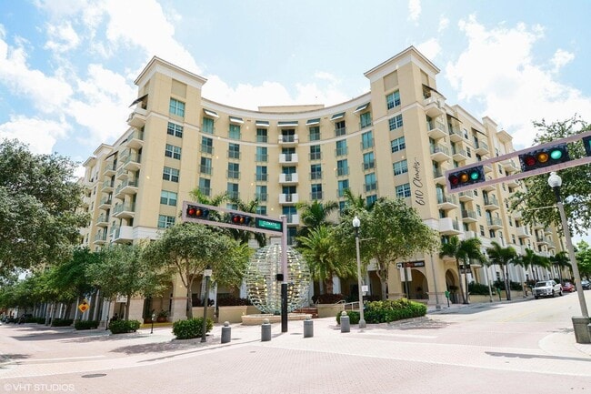 Photo - 610 Clematis St Unit 304