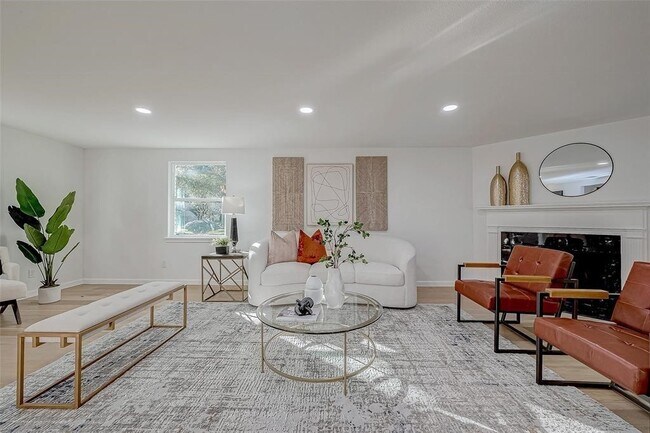 Photo - 2414 Walnut Bend Ln