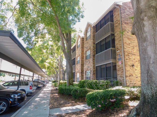 Building Photo - 2500 Winding Creek Blvd Rental