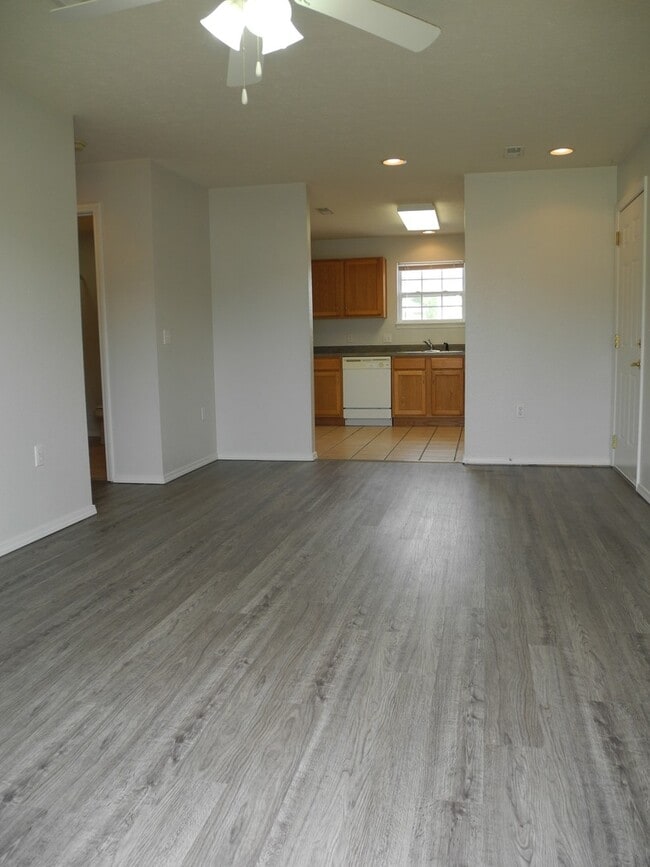 Building Photo - Condominium in Academy Commons Unit D