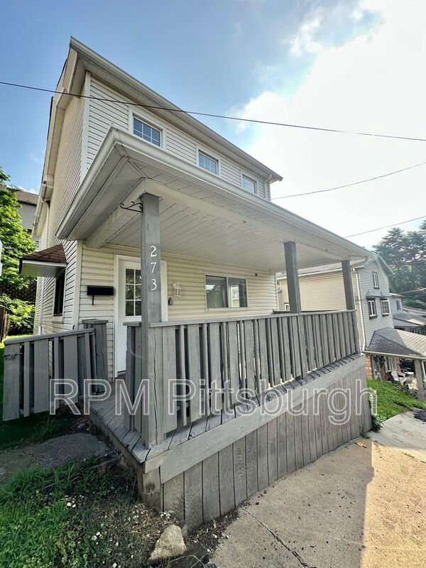 Photo - 273 Albert St House