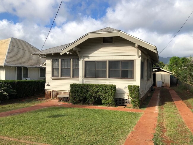 Photo - Charming detached single family Kaimuki 3 bdrm, 1 bath home on level lot