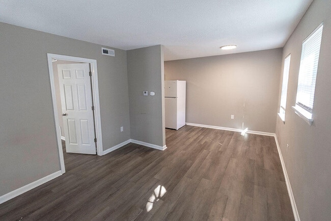 Photo - 213 N Ann St Unidad 5