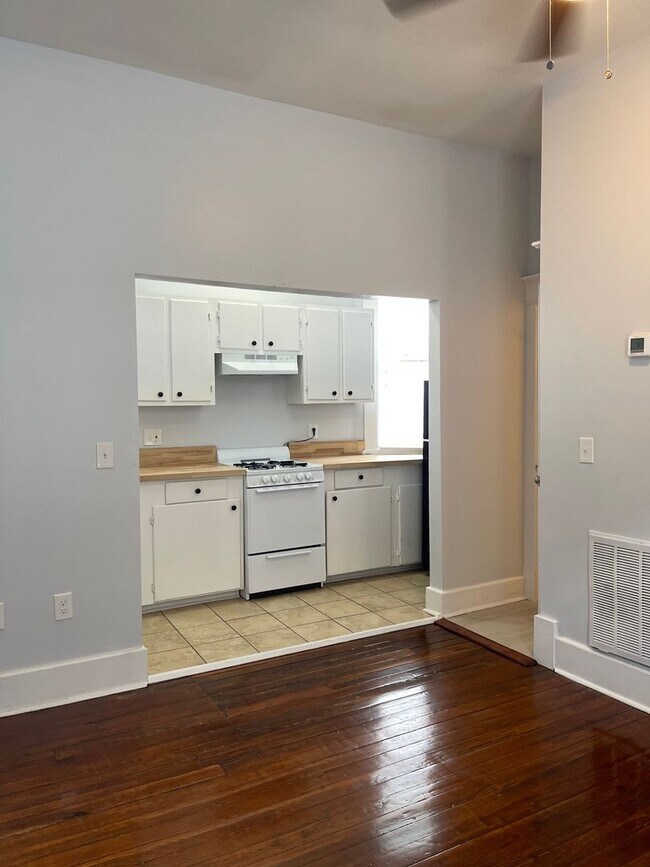 412 E Duffy St Unidad A