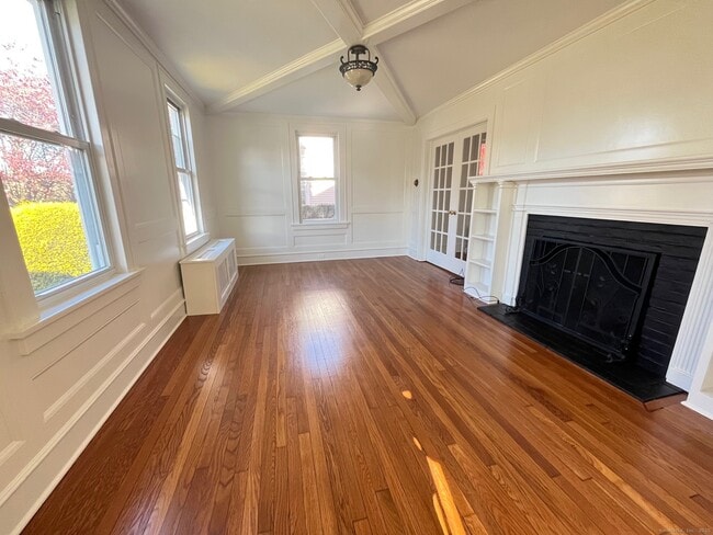 Photo - 35 Lindbergh St