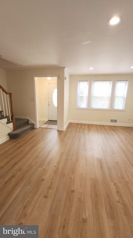 Photo - 1149 Granville Rd