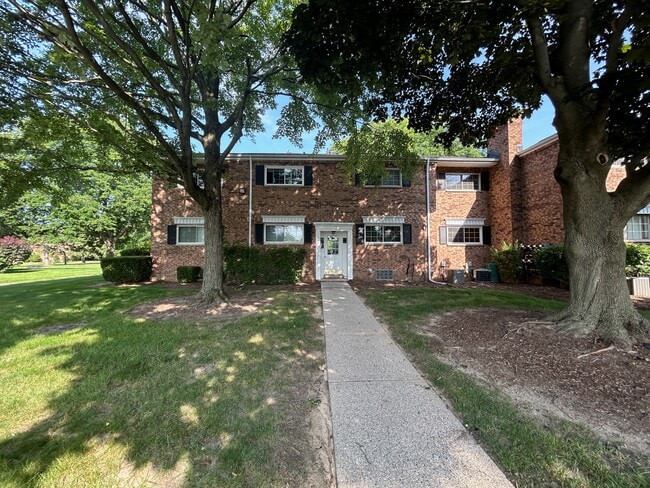 683 E Fox Hills Dr Unit 683 E. Fox Hills