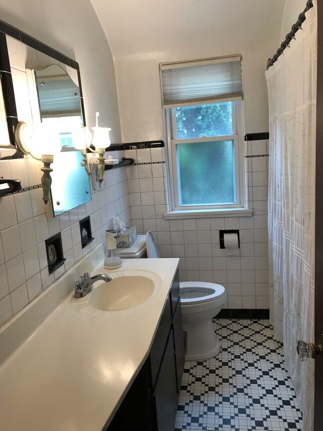 Photo - 555 N 63rd St Unit 557 N. 63rd st upper