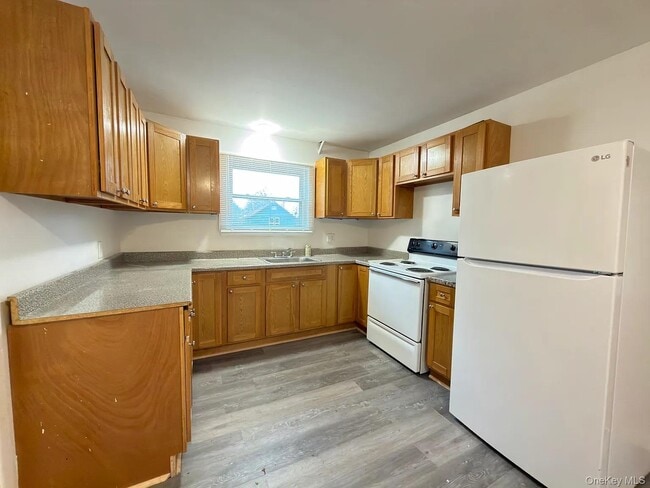 Photo - 18 Bedford Ave