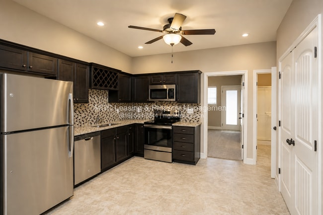 Photo - 2165 SW Timbertrace Ln