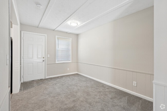 2BR, 1.5BA - 1,150SF - Dining Room