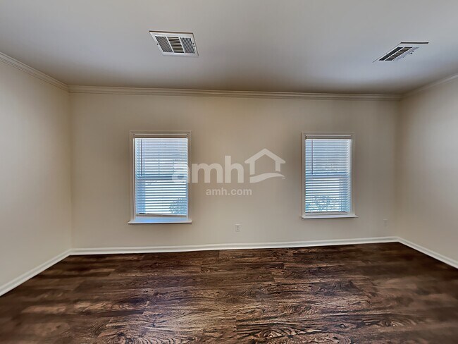 Photo - 633 Sunflower Dr