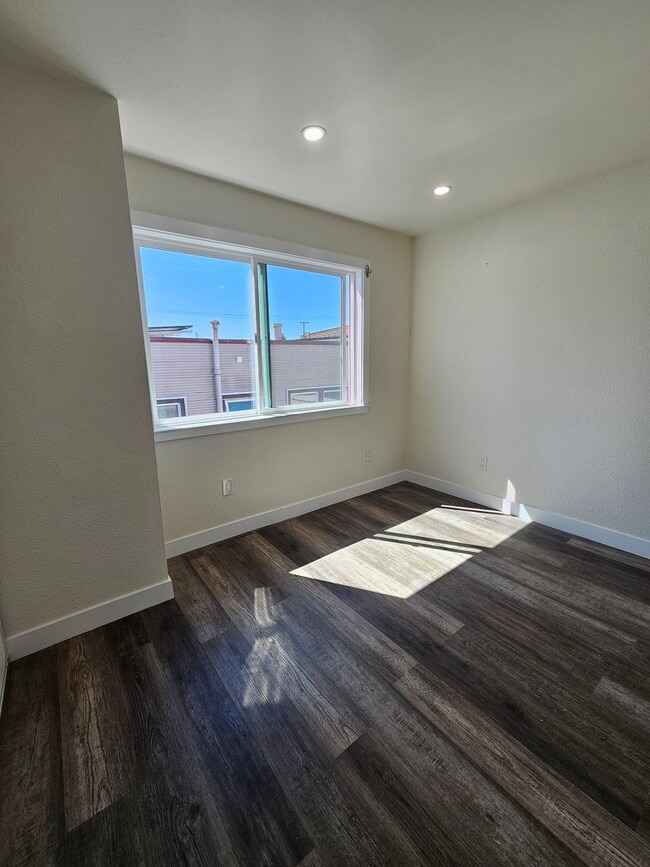 Photo - 1515 Center St