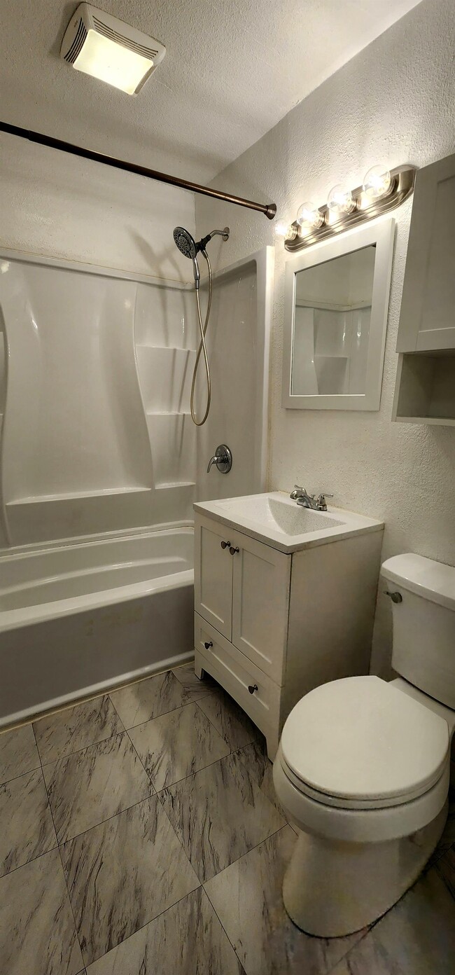 Photo - 1722 S Owyhee St