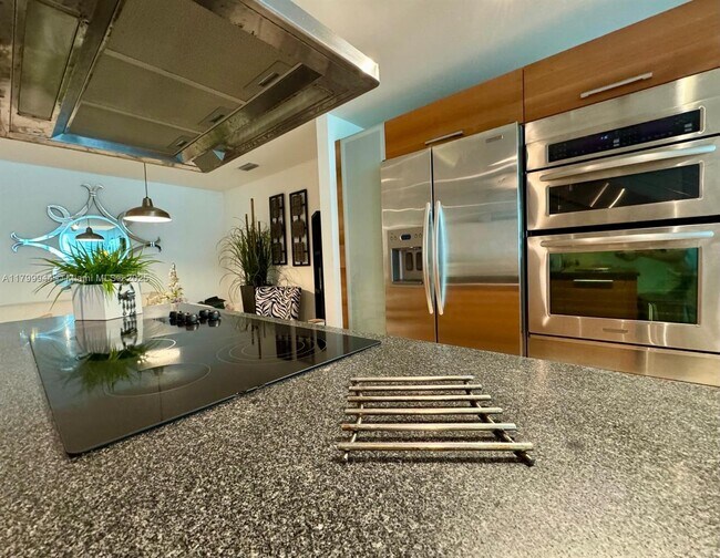 Photo - 2950 NE 188th St Unit 149