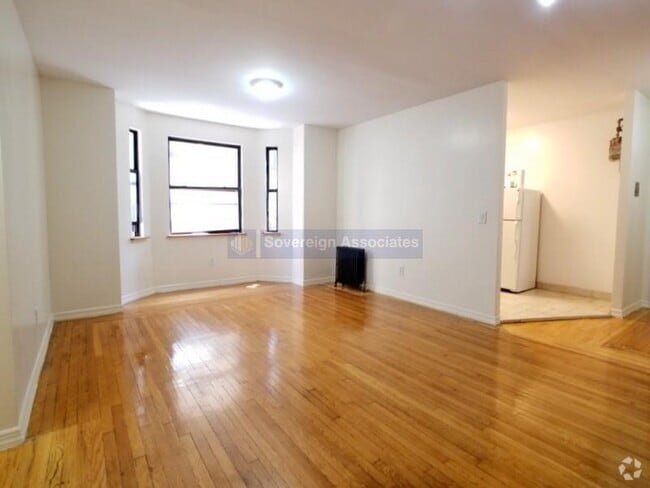 Building Photo - 715 W 172nd St Rental
