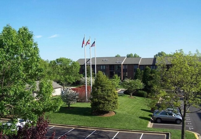 Photo - 8121 Needwood Rd Unidad T103