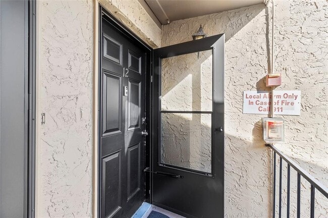 Photo - 1579 Greenlea Dr Unit 12