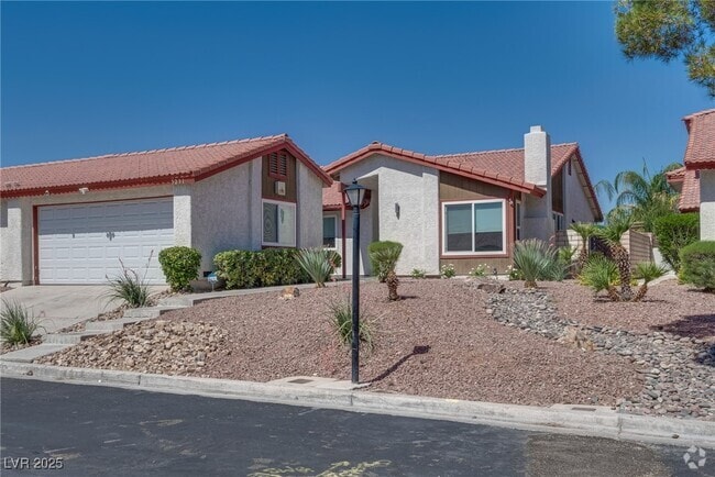 Building Photo - 5231 Dickens Dr Rental