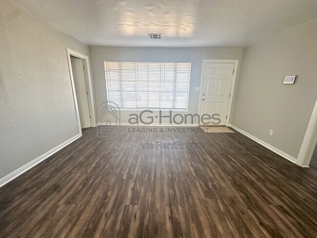 Photo - 1508 NE 44th St