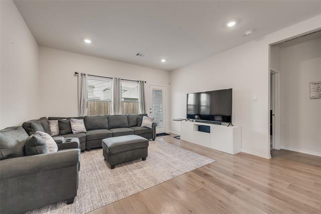 Photo - 1450 Canongate Dr
