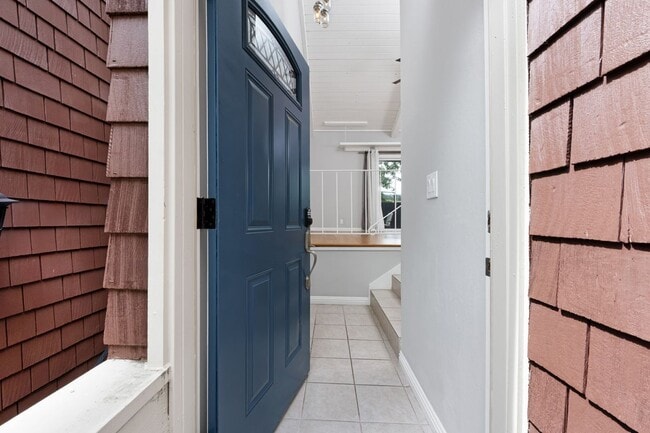 Photo - 238 Thistle Cir