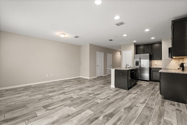 Photo - 1155 Water Iris Wy