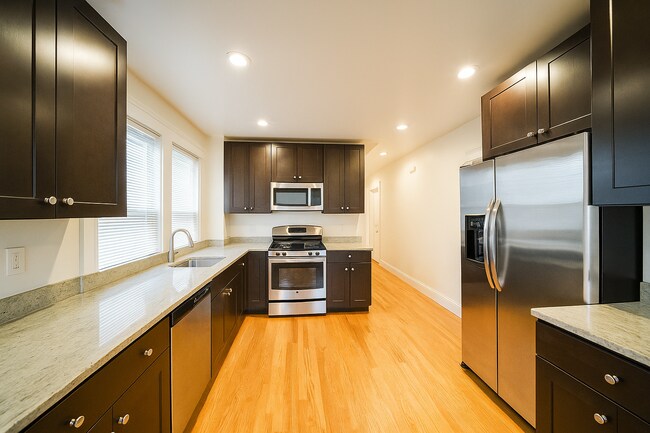 Photo - 8 Sawyer Terrace