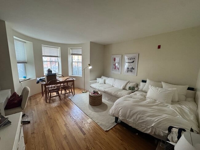 Photo - 88 Saint Botolph St